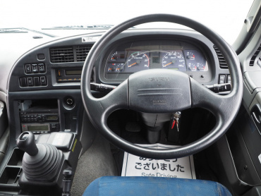 いすゞ ギガ ウイング車 大型 QKG-CYJ77A 年式 H27 [写真33]