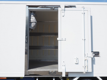 いすゞ エルフ 冷凍バン 小型 TPG-NMR85AN 年式 H27 [写真18]