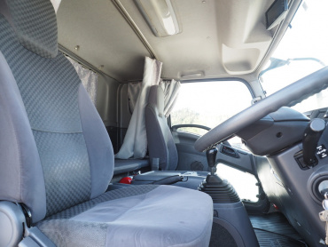 いすゞ フォワード ウイング車 中型 TKG-FRR90T2 年式 H26 [写真26]