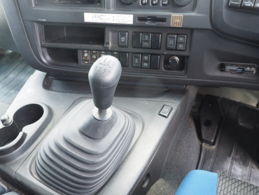 いすゞ ギガ 平ボディ 大型 QKG-CYJ77B 年式 H28 [写真33]
