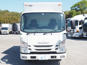 いすゞ エルフ バン車 小型 TRG-NLR85AN 年式 H27 [写真03]