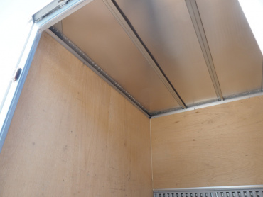 いすゞ エルフ バン車 小型 TRG-NLR85AN 年式 H27 [写真17]