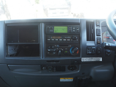 いすゞ フォワード 冷凍バン 中型 PDG-FRR34T2 年式 H22 [写真28]