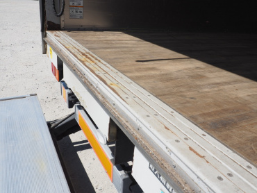 いすゞ フォワード ウイング車 中型 PKG-FRR90S2 年式 H23 [写真30]