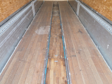 いすゞ ギガ ウイング車 大型 PDG-CYJ77W8 年式 H20 [写真27]