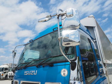 いすゞ ギガ ウイング車 大型 PDG-CYJ77W8 年式 H20 [写真10]