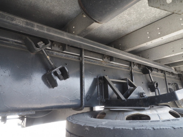 いすゞ ギガ ウイング車 大型 PDG-CYJ77W8 年式 H20 [写真45]