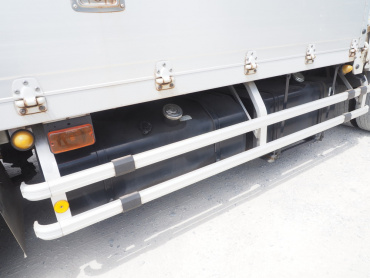 いすゞ ギガ ウイング車 大型 PDG-CYJ77W8 年式 H20 [写真17]