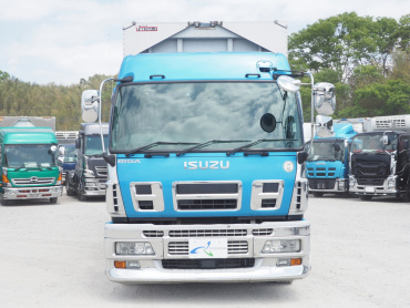 いすゞ ギガ ウイング車 大型 PDG-CYJ77W8 年式 H20 [写真04]