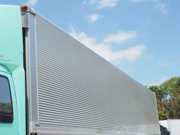 いすゞ ギガ ウイング車 大型 QKG-CYJ77A 年式 H27 [写真18]