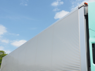 いすゞ ギガ ウイング車 大型 QKG-CYJ77A 年式 H27 [写真12]