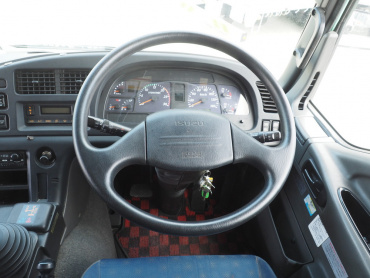 いすゞ ギガ ウイング車 大型 QKG-CYJ77A 年式 H27 [写真52]