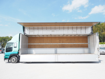 いすゞ ギガ ウイング車 大型 QKG-CYJ77A 年式 H27 [写真24]