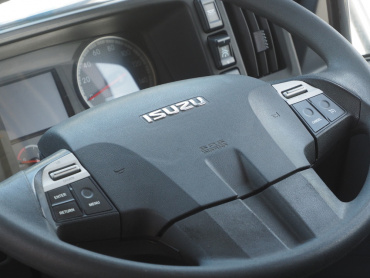 いすゞ ギガ ウイング車 大型 QKG-CYJ77B 年式 H28 [写真37]