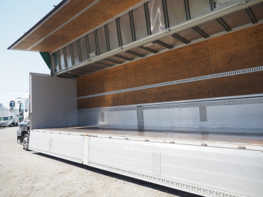 いすゞ ギガ ウイング車 大型 QKG-CYJ77A 年式 H25 [写真25]