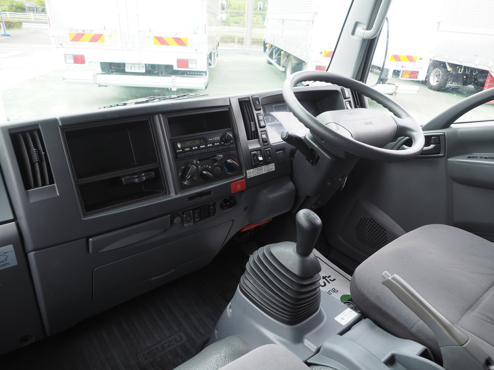 いすゞ エルフ ウイング車 小型 TKG-NPR85AN 年式 H25[写真36]