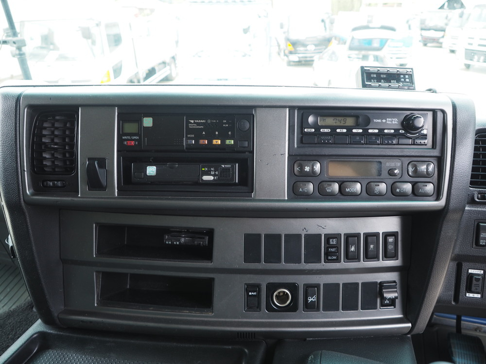 日野 グランドプロフィア ウイング車 大型 QKG-FW1EXBJ 年式 H25[写真32]