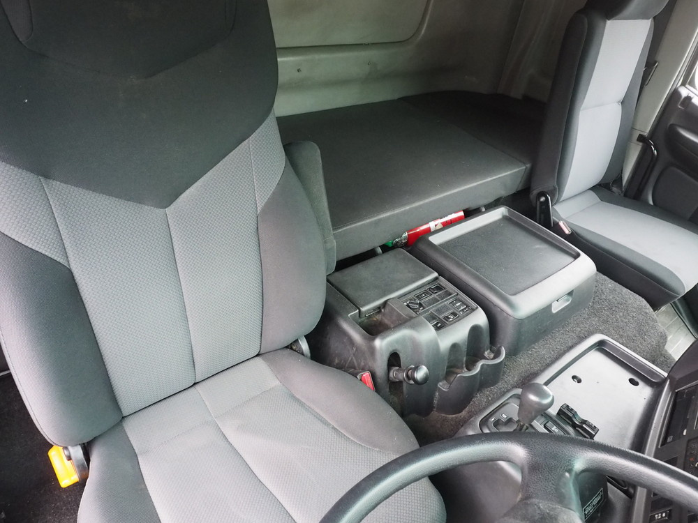 日野 グランドプロフィア ウイング車 大型 QPG-FW1EXEG 年式 H27[写真47]