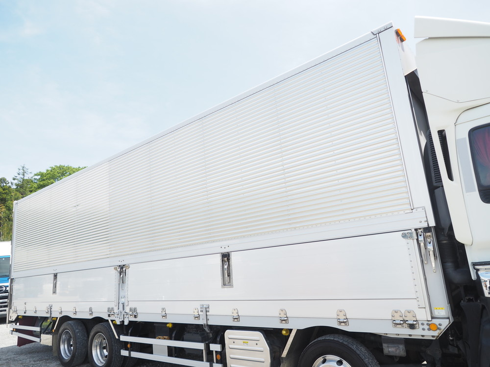 いすゞ ギガ ウイング車 大型 QKG-CYJ77A 年式 H25[写真15]