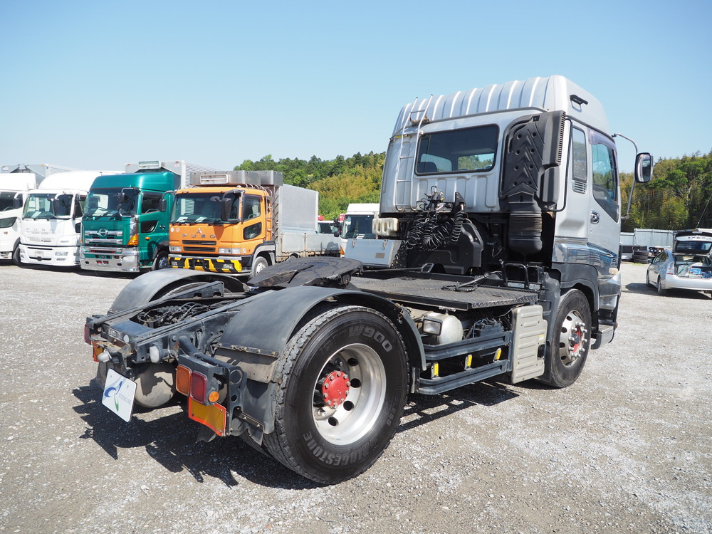 いすゞ ギガ トラクタ 大型 LKG-EXD52AD 年式 H23[写真08]