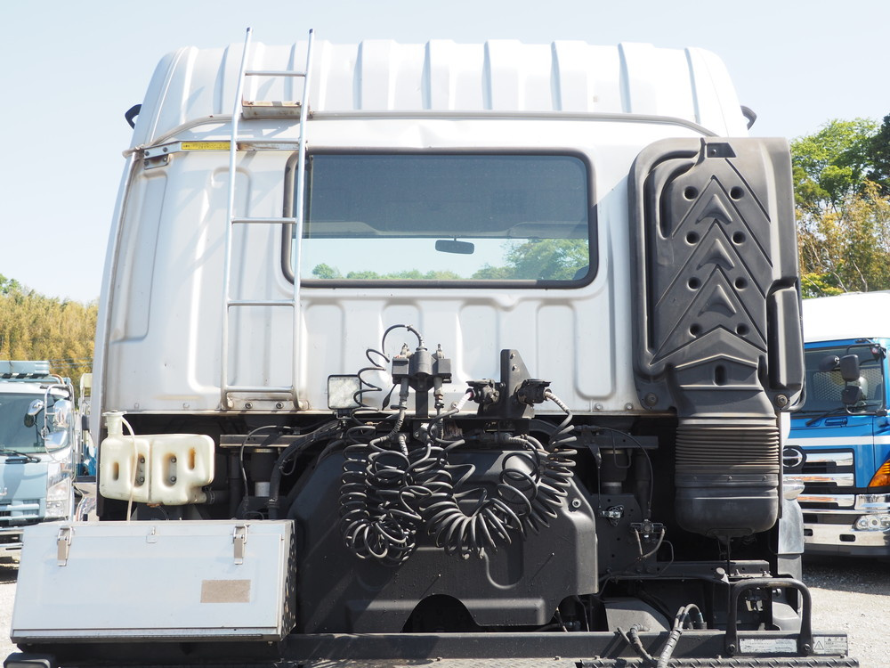 いすゞ ギガ トラクタ 大型 LKG-EXD52AD 年式 H23[写真15]