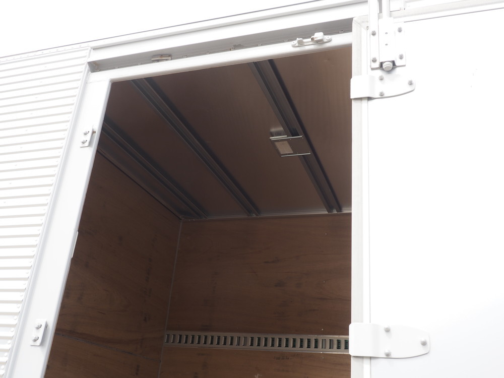 いすゞ エルフ バン車 小型 TRG-NPR85AN 年式 H29[写真17]