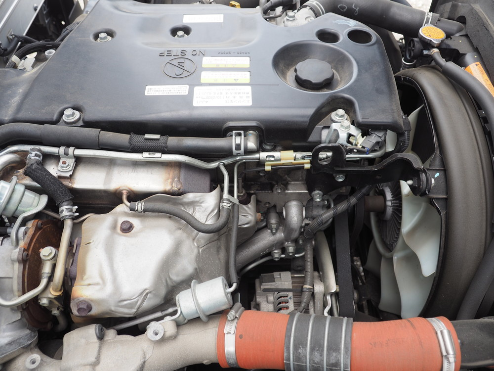 いすゞ エルフ バン車 小型 TRG-NPR85AN 年式 H29[写真51]