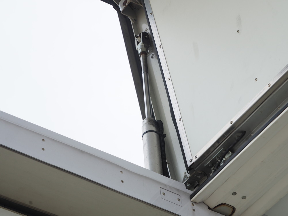 三菱ふそう スーパーグレート 冷凍ウイング 大型 QKG-FS54VZ 年式 H24[写真17]