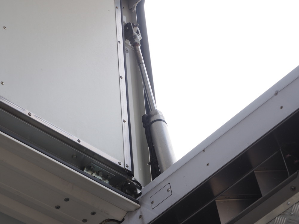 三菱ふそう スーパーグレート 冷凍ウイング 大型 QKG-FS54VZ 年式 H24[写真16]