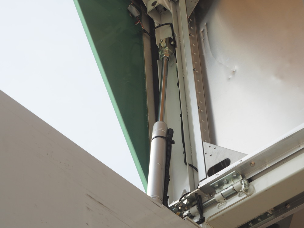 三菱ふそう スーパーグレート ウイング車 大型 QPG-FS64VZ 年式 H28[写真11]