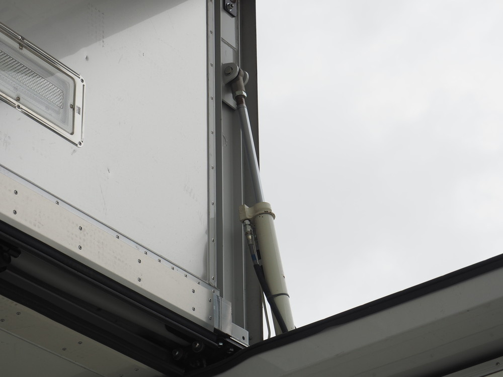 日野 レンジャー 冷凍ウイング 中型 TKG-FD7JLAA 年式 H27[写真20]