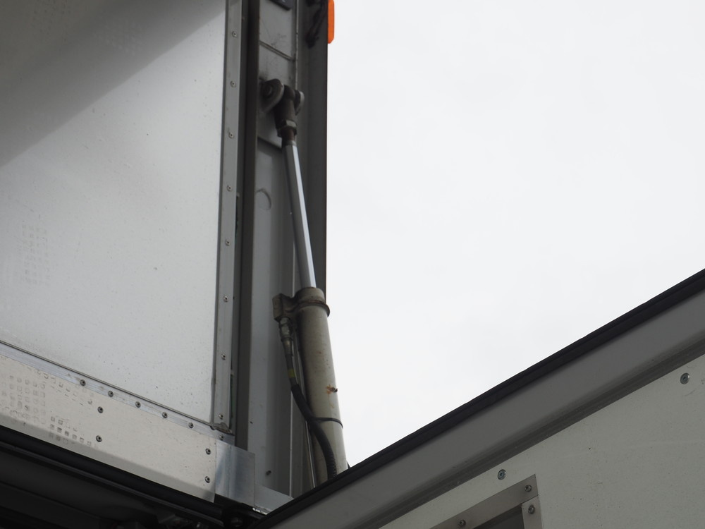 日野 レンジャー 冷凍ウイング 中型 TKG-FD7JLAA 年式 H27[写真14]