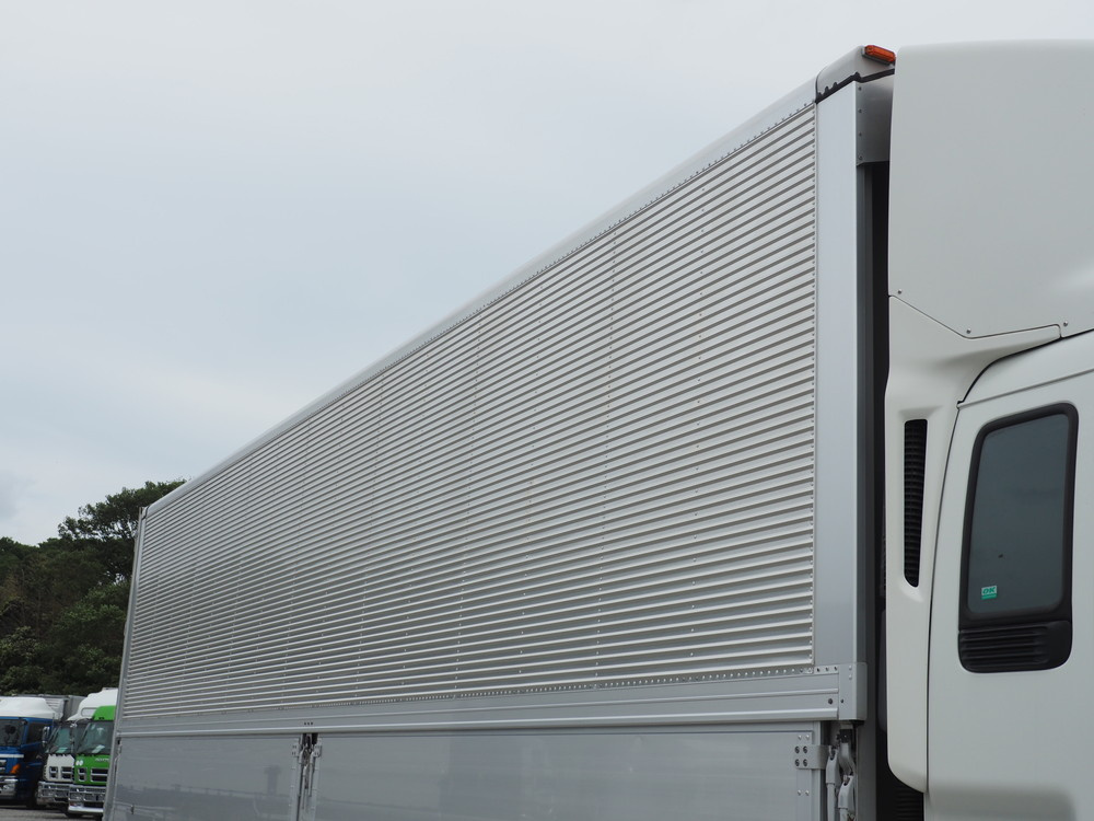 いすゞ ギガ ウイング車 大型 QKG-CYJ77A 年式 H26[写真09]