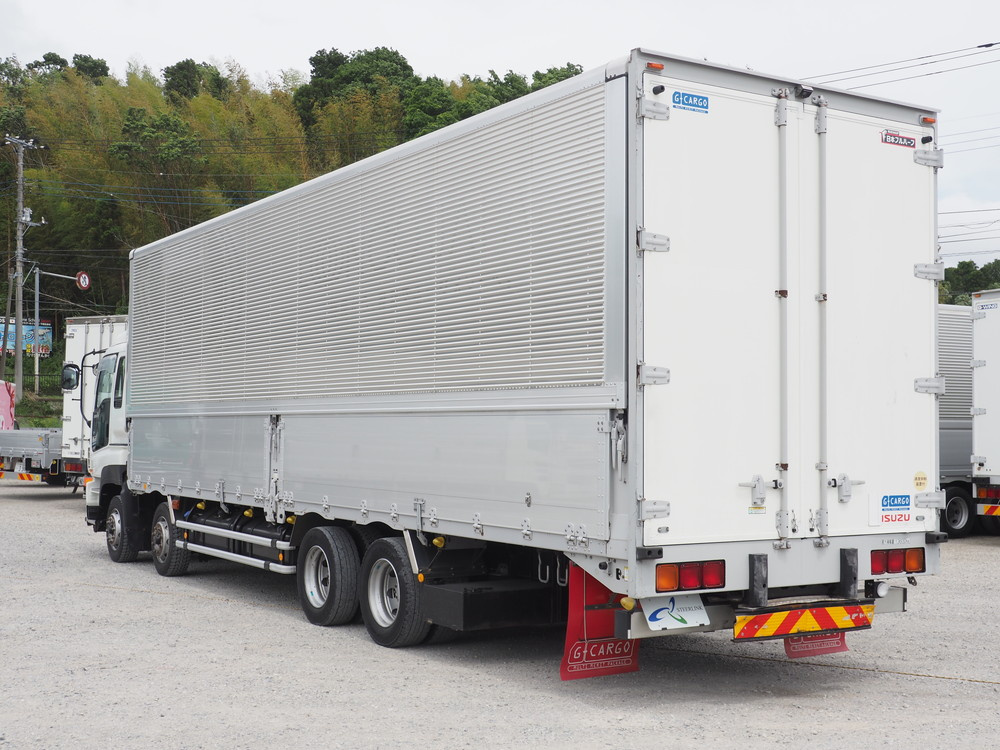 いすゞ ギガ ウイング車 大型 QKG-CYJ77A 年式 H26[写真07]