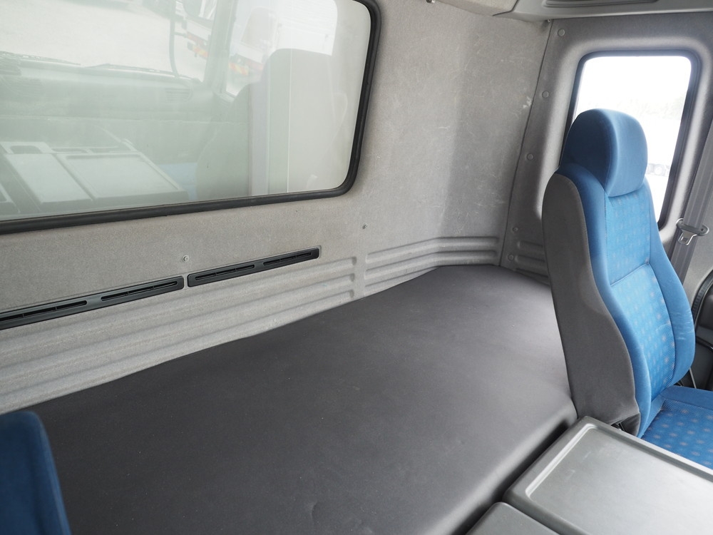 いすゞ ギガ ウイング車 大型 QKG-CYJ77A 年式 H26[写真44]