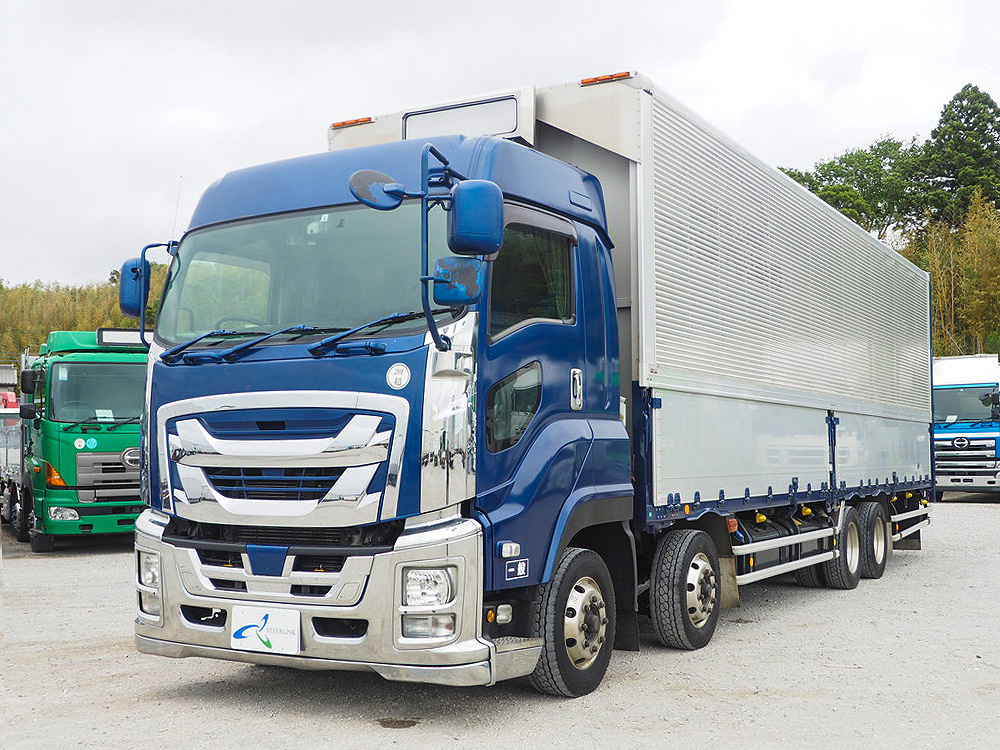 いすゞ ギガ ウイング車 大型 QKG-CYJ77B 年式 H28[写真01]