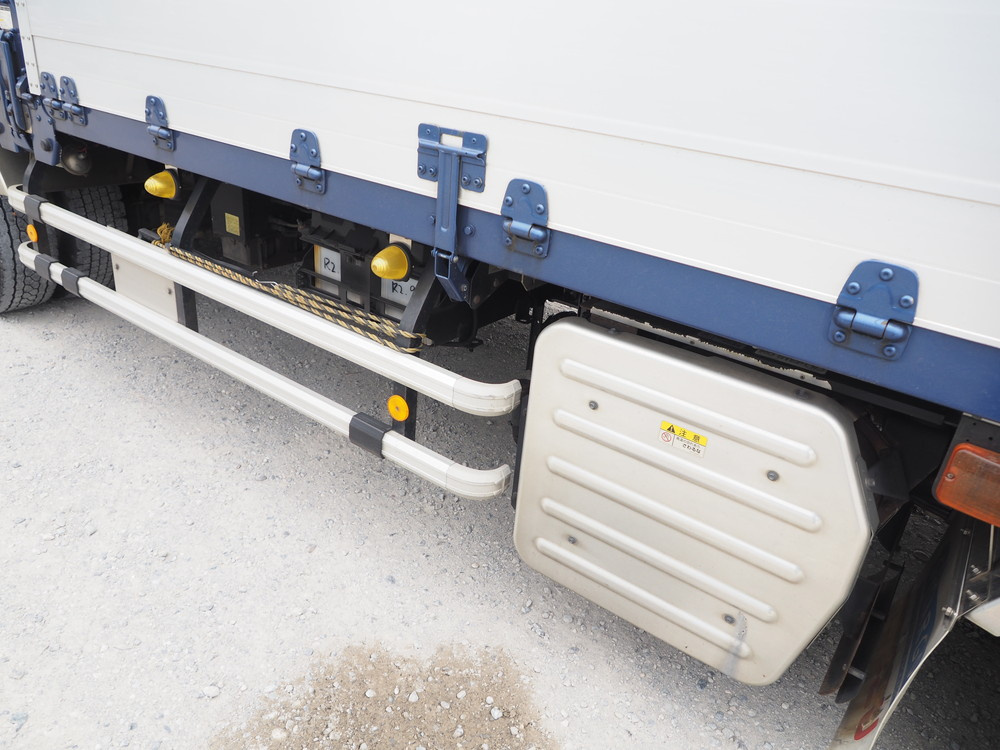 いすゞ ギガ ウイング車 大型 QKG-CYJ77B 年式 H28[写真12]