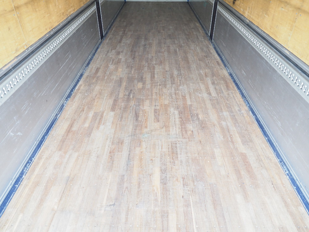 いすゞ ギガ ウイング車 大型 QKG-CYJ77B 年式 H28[写真27]