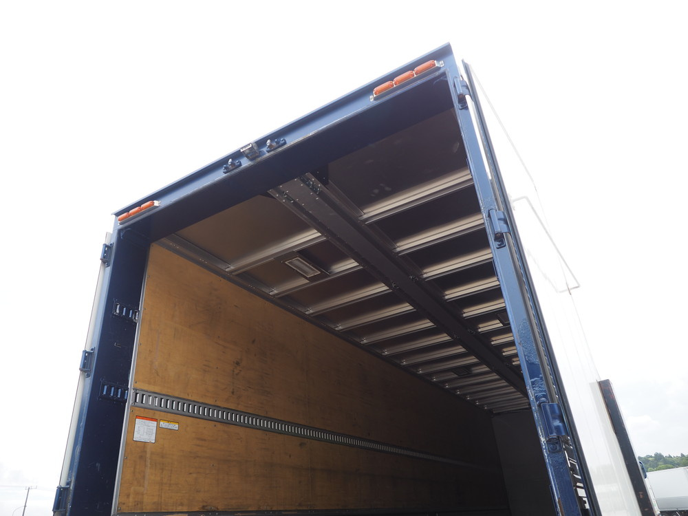 いすゞ ギガ ウイング車 大型 QKG-CYJ77B 年式 H28[写真29]