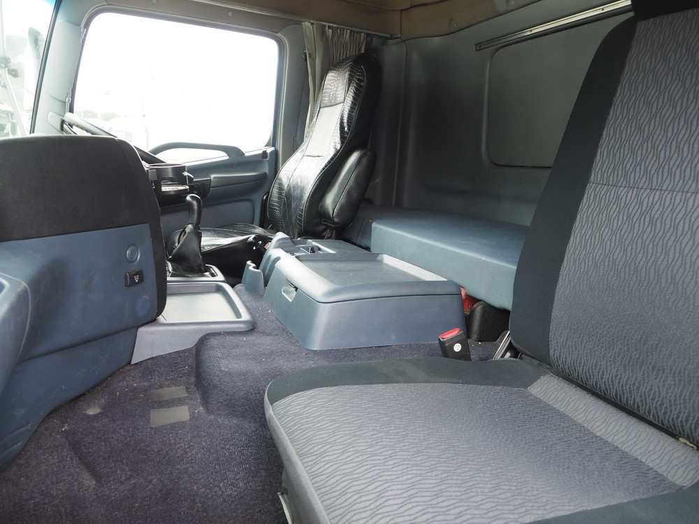 日野 グランドプロフィア ウイング車 大型 BDG-FW1EXYJ 年式 H20[写真40]