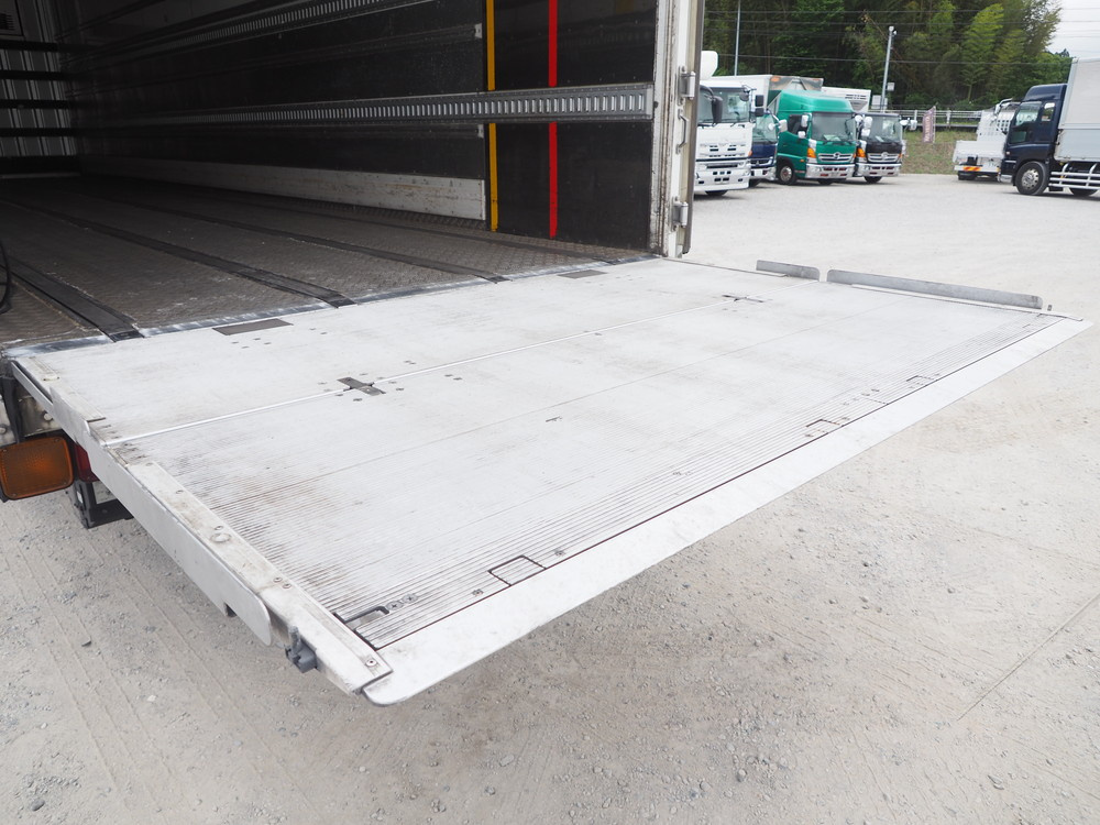 三菱ふそう スーパーグレート 冷凍バン 大型 QKG-FS55VZ 年式 H25[写真23]