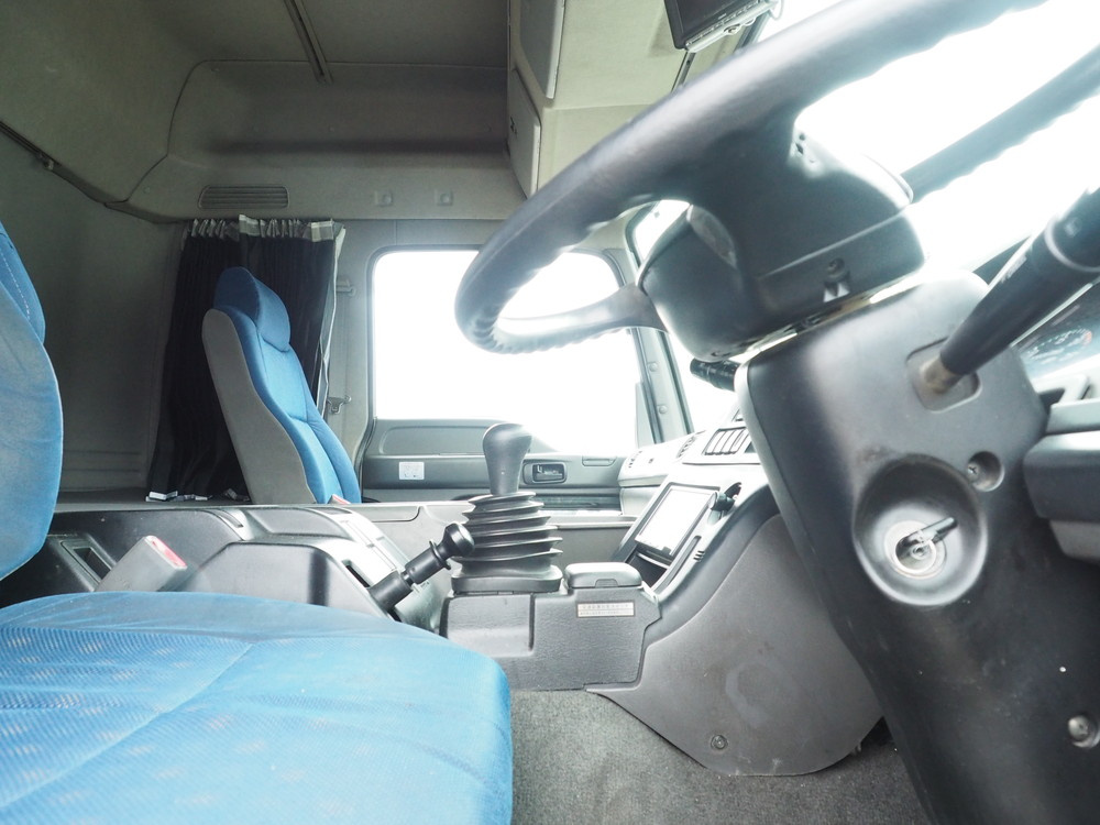 いすゞ ギガ ウイング車 大型 QKG-CYJ77A 年式 H24[写真33]