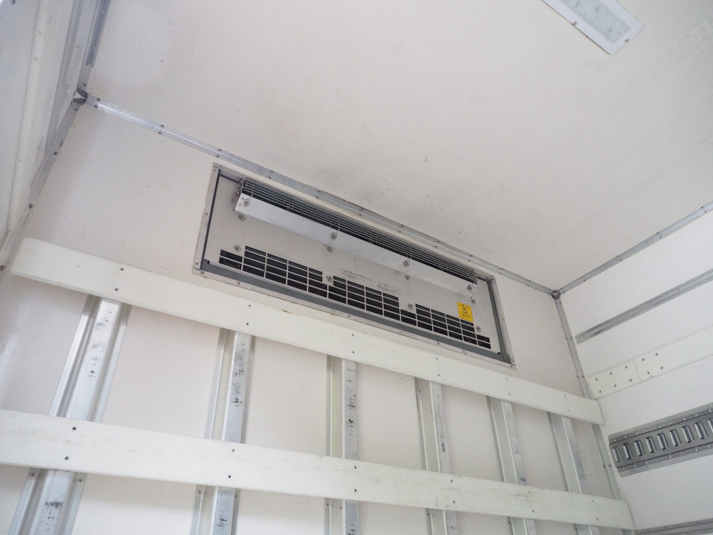 いすゞ フォワード 冷凍バン 中増t SKG-FSR90T2 年式 H29[写真19]