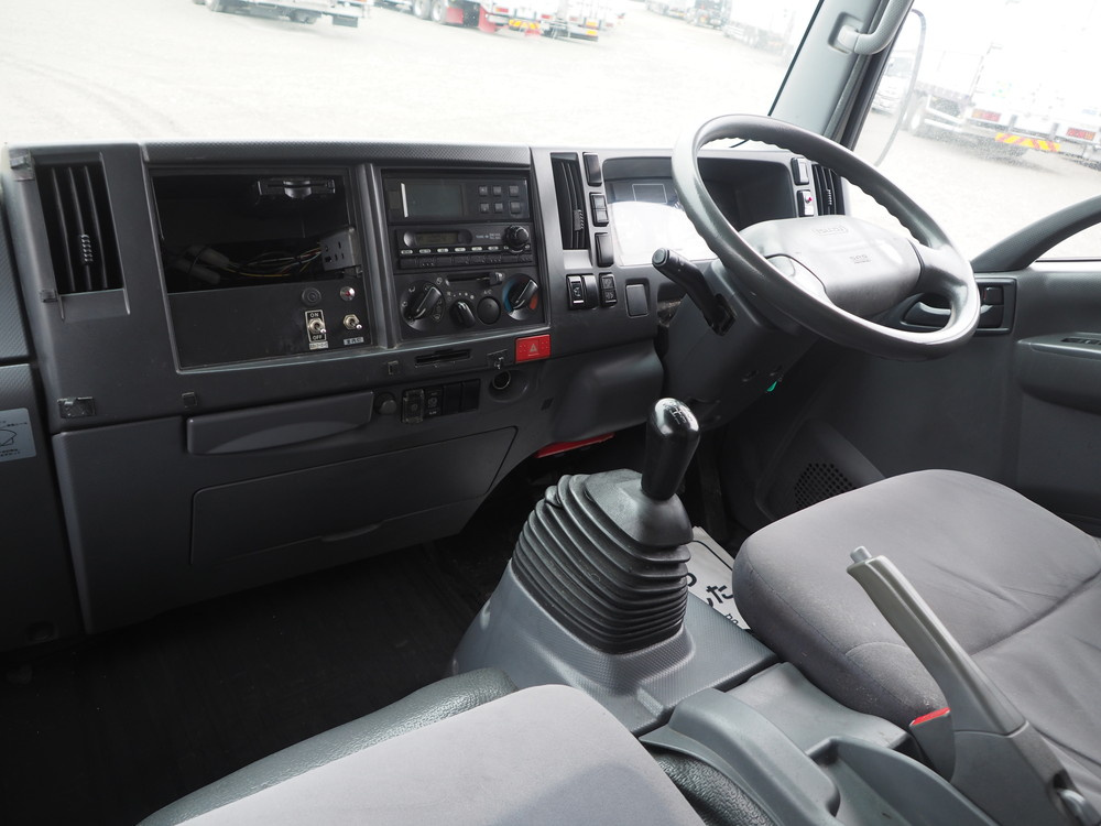 いすゞ エルフ 冷凍バン 小型 BKG-NPR85AN 年式 H23[写真32]