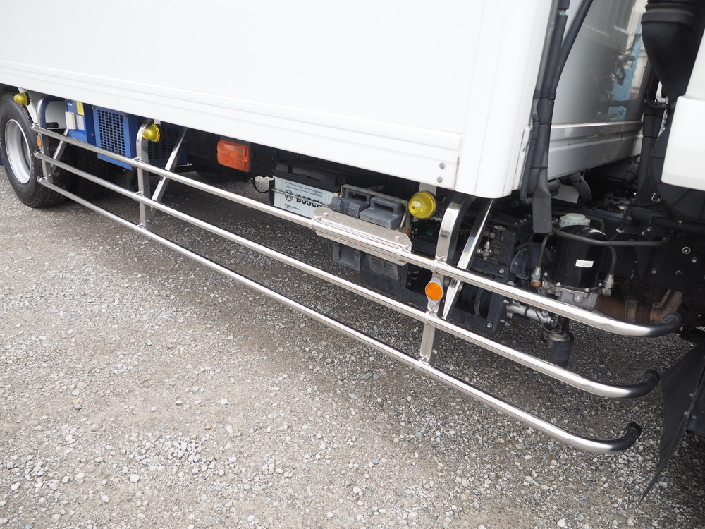 いすゞ フォワード 冷凍バン 中増t SKG-FSR90T2 年式 H29[写真11]