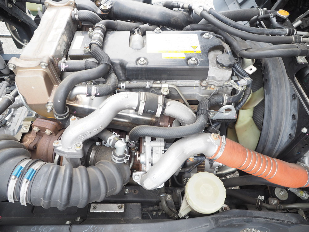 いすゞ フォワード 冷凍バン 中増t SKG-FSR90T2 年式 H29[写真46]