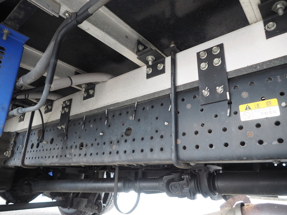 いすゞ フォワード 冷凍バン 中増t SKG-FSR90T2 年式 H29[写真42]