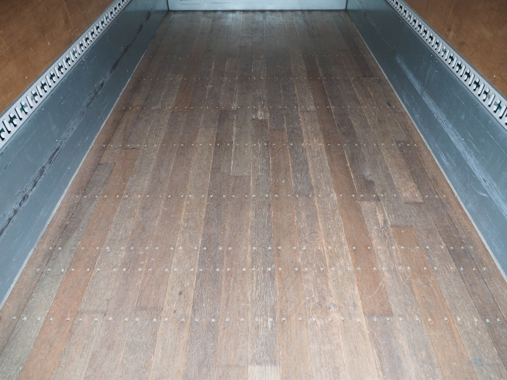 いすゞ エルフ バン車 小型 TPG-NPR85AN 年式 H28[写真17]