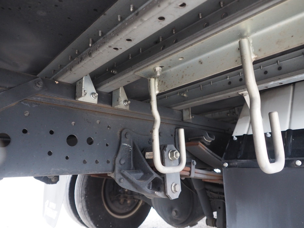 いすゞ エルフ バン車 小型 TPG-NPR85AN 年式 H28[写真39]