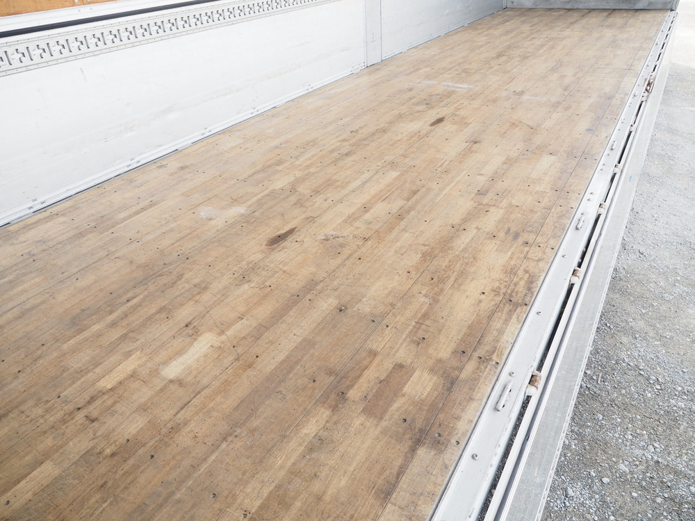 いすゞ ギガ ウイング車 大型 PDG-CYJ77W8 年式 H20[写真23]